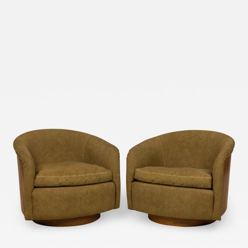 Milo Baughman Milo Baughman for Thayer CogginKhaki Brown Horseshoe Lounge Armchairs