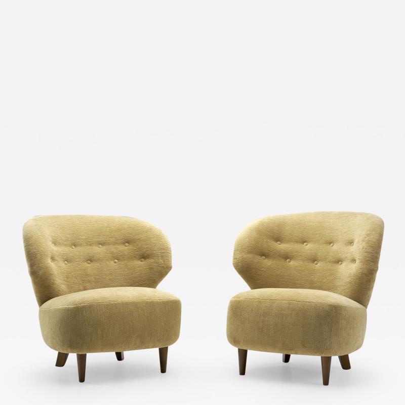 Modern Scandinavian Lounge Chairs with Tapered Feet Scandinavia ca 1950s