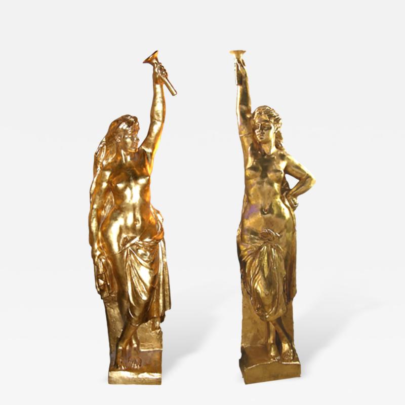 Monumental Golden Girls Statues for the Crazy Horse Paris