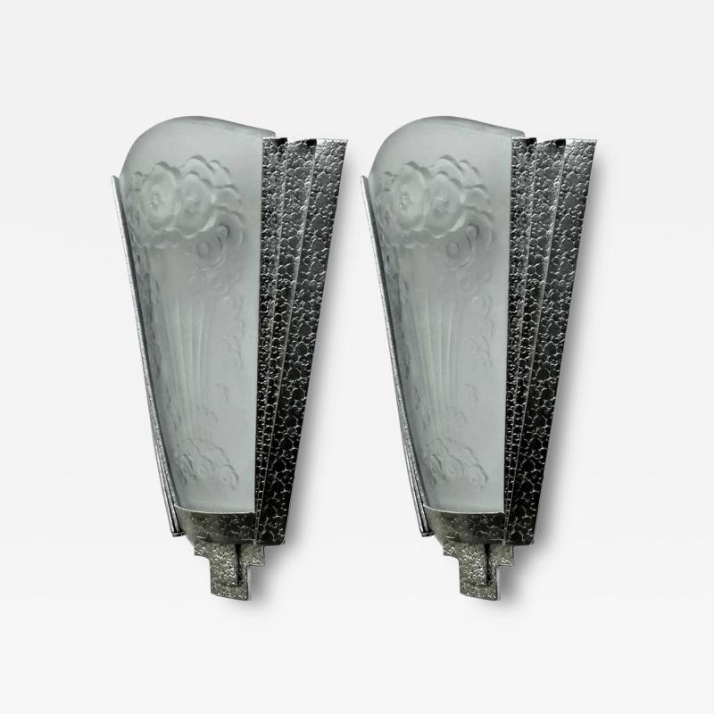 Muller Fr res Pair of French Art Deco Wall Lamps Sconces signed by Muller Ferers