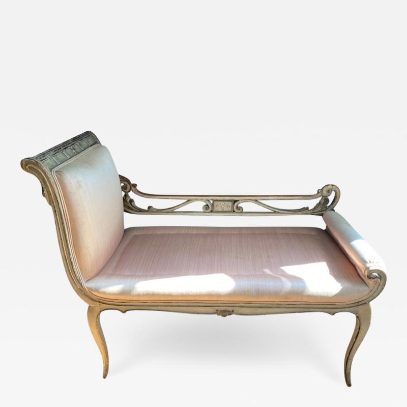 NEOCLASSICAL RECAMIER CHAISE LOUNGE WITH CARVED SWAN ACCENT