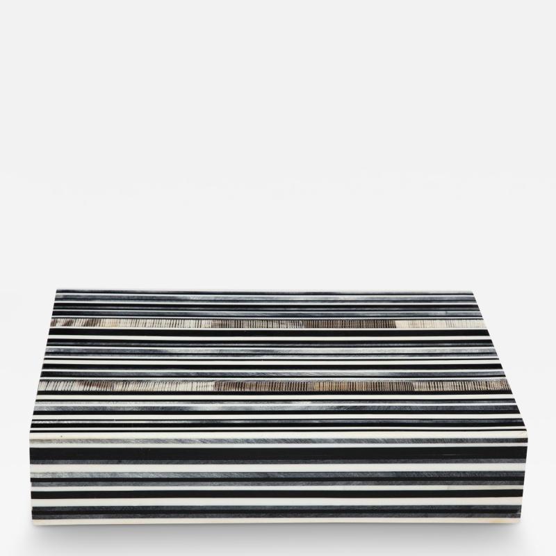 Navy Natural Bone Incised Box 7x10