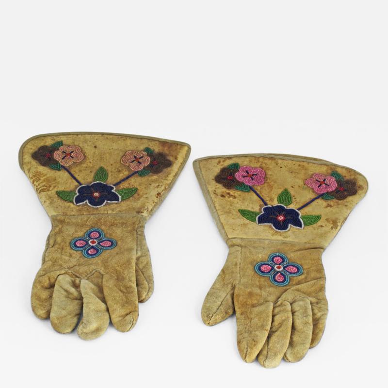 Nez Perces Beaded Gauntlets