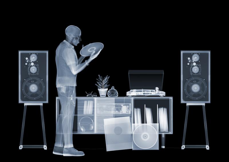 Nick Veasey Hi Fi Man