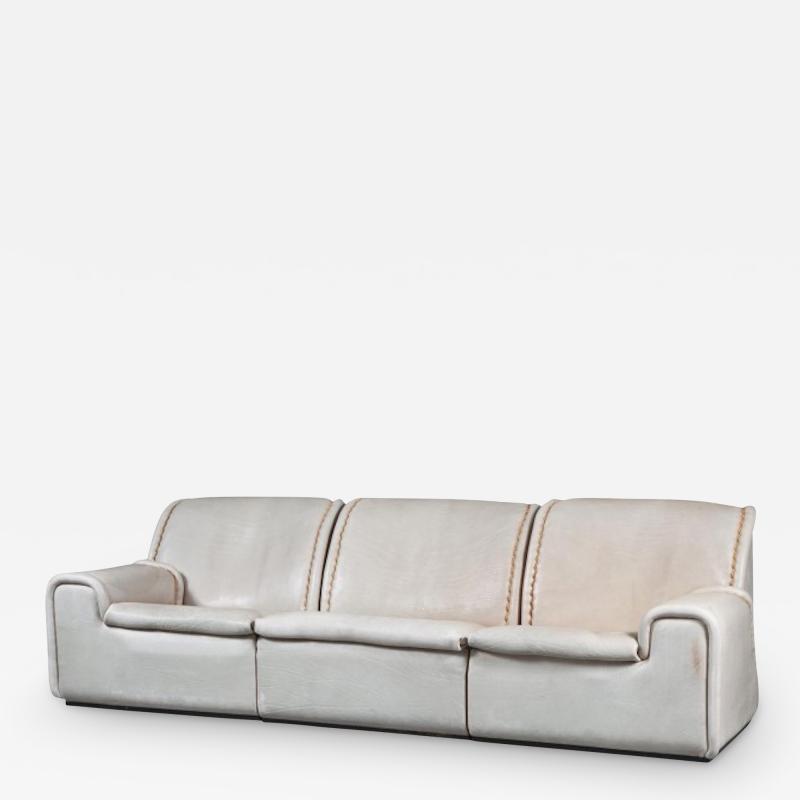 OFF WHITE BULL LEATHER UPHOLSTERED SOFA BY DE SEDE FOR PACE COLLECTION