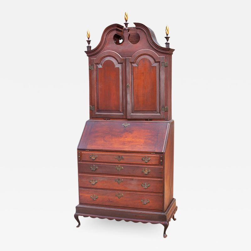 Offered by ANTIQUE ASSOCIATES AT WEST TOWNSEND