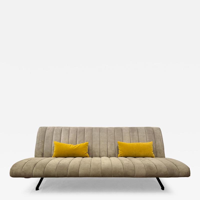 Osvaldo Borsani Osvaldo Borsani for Tecno D70 Sofa in Gray Suede Leather