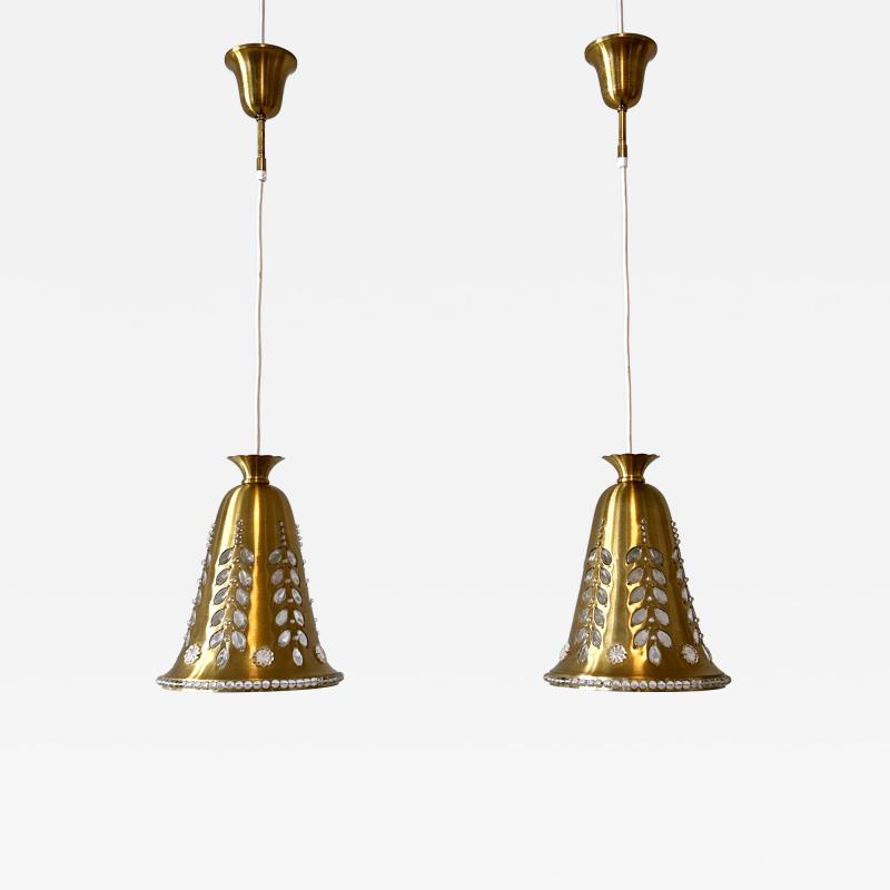 Oswald Haerdtl Set of Two Elegant Mid Century Pendant Lamps by Oswald Haerdtl for Lobmeyr 1950s