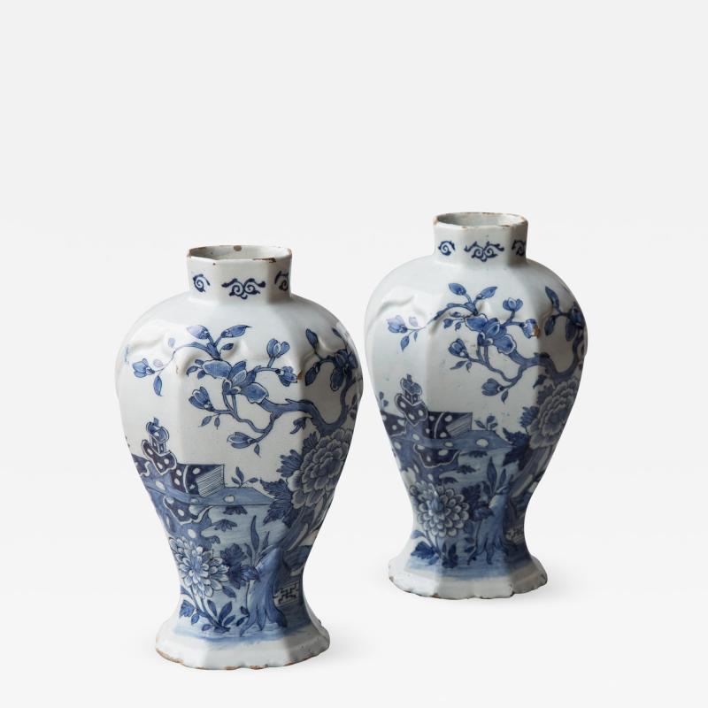 PAIR OF 18TH CENTURY DELFT OCTAGONAL BALUSTER VASES