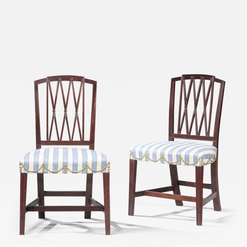 PAIR OF FEDERAL SIDE CHAIRS