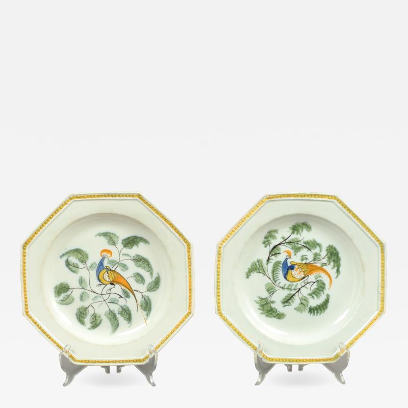 PAIR OF PRATTWARE PLATES DEPICTING PEACOCKS