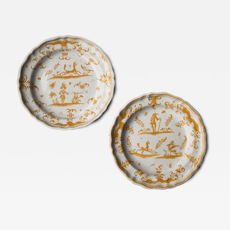 PAIR OF YELLOW AND WHITE SERVING PLATES WITH SHAPED RIMS