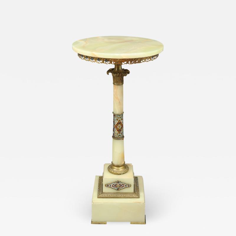 PEDESTAL TABLE