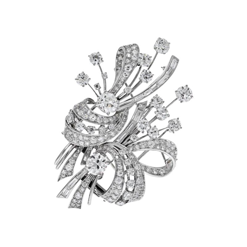 PLATINUM 10 CARAT ROUND AND BAGUETTE FOUNTAIN BROOCH