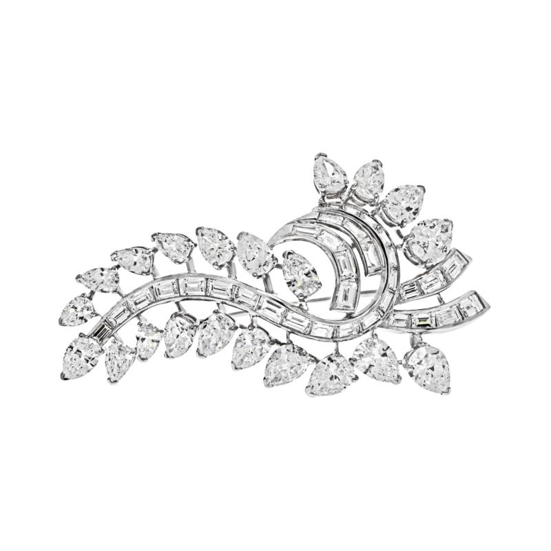 PLATINUM 14 CARATS PEAR SHAPED AND BAGUETTE CUT DIAMOND BROOCH