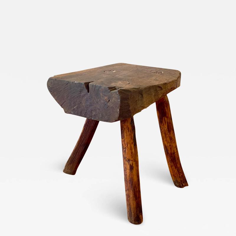 PRIMTIIVE TRIPOD STOOL