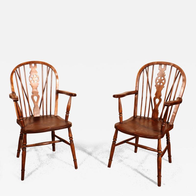 Pair Of English Windsor Armchairs From The 19th Century