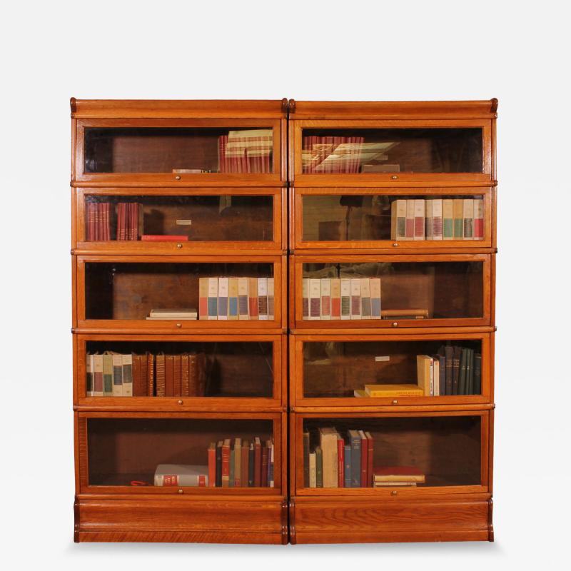 Pair Of Globe Wernicke Bookcases In Oak 19th Century