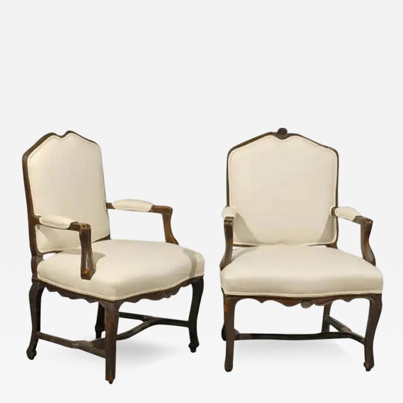 Pair of 18th Century Walnut Arm Chairs from Rhone Valley