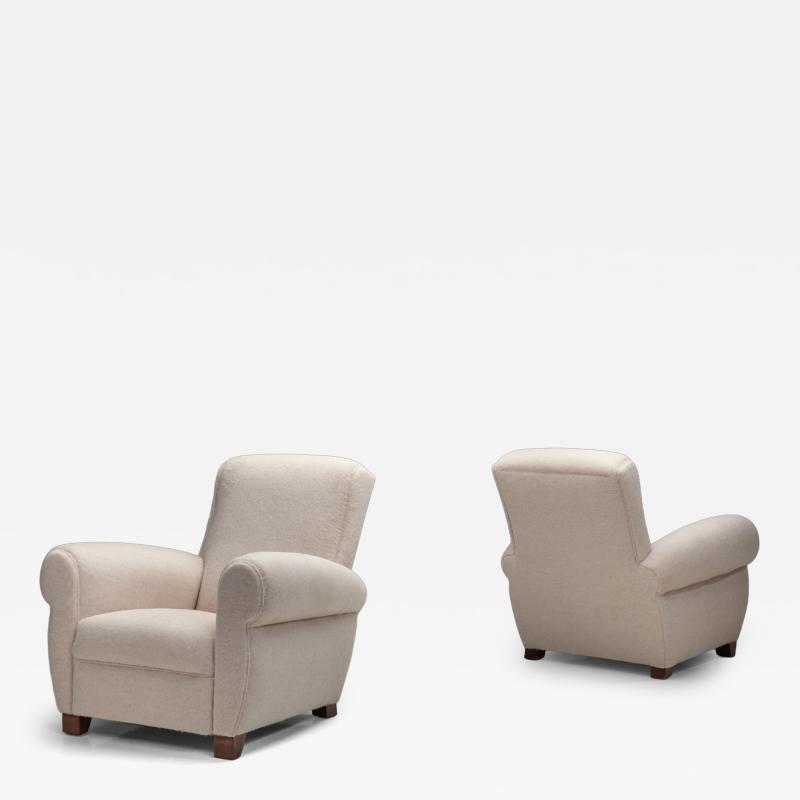 Pair of Club Armchairs with Rounded Armrests Europe 1950s