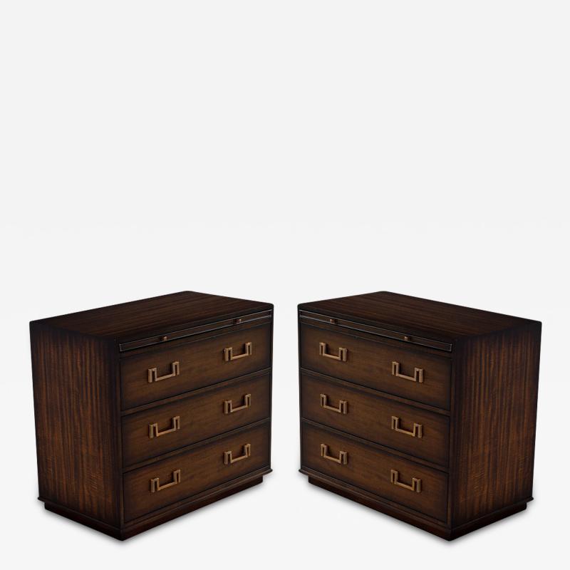 Pair of English Traditional Style Mahogany Nightstand Chests