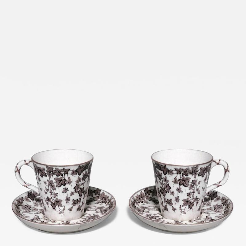 Pair of English Victorian Porcelain Teacups and Saucers