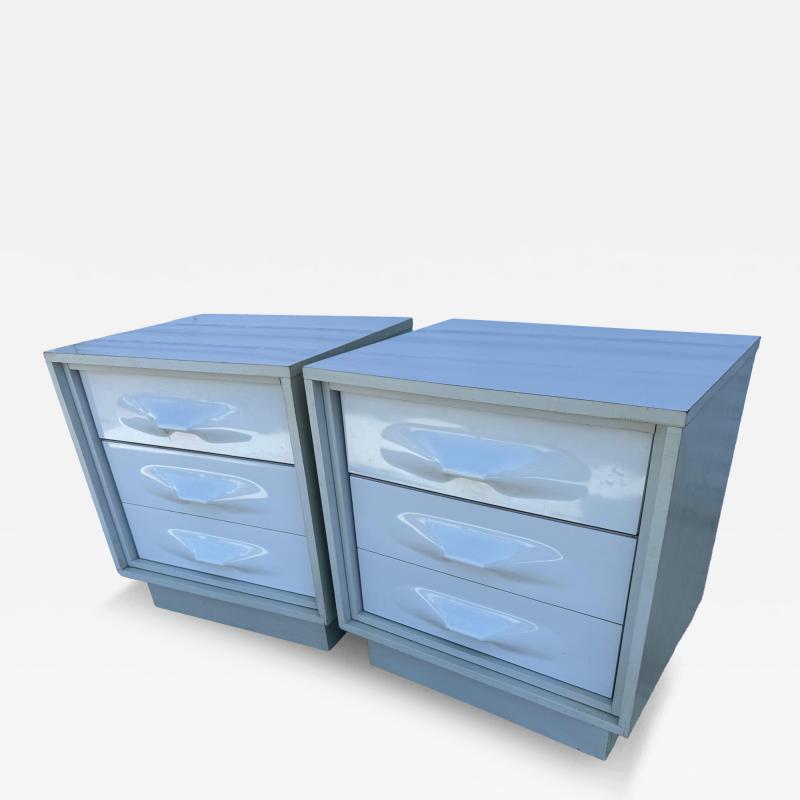 Pair of Giovanni Maur For Treco Gray Lacquer and White Acrylic Nightstands