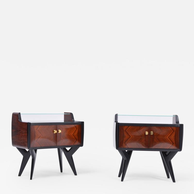 Pair of Italian midcentury nightstands with sculptural base