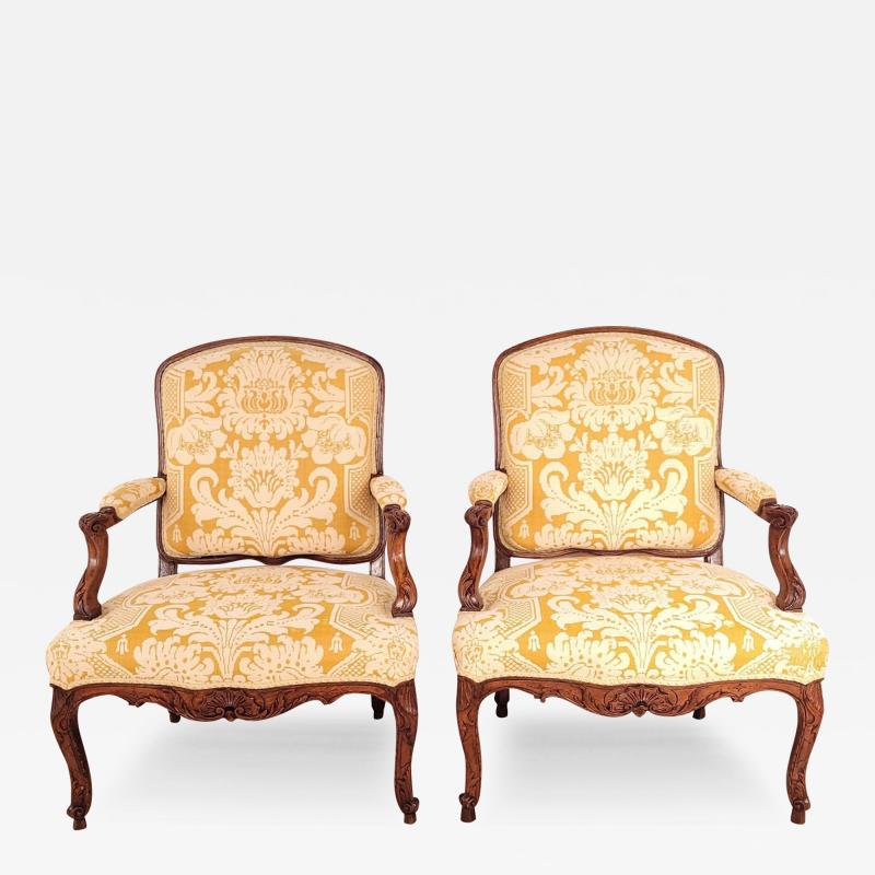 Pair of R gence Louis XV Walnut Armchairs France circa 1920