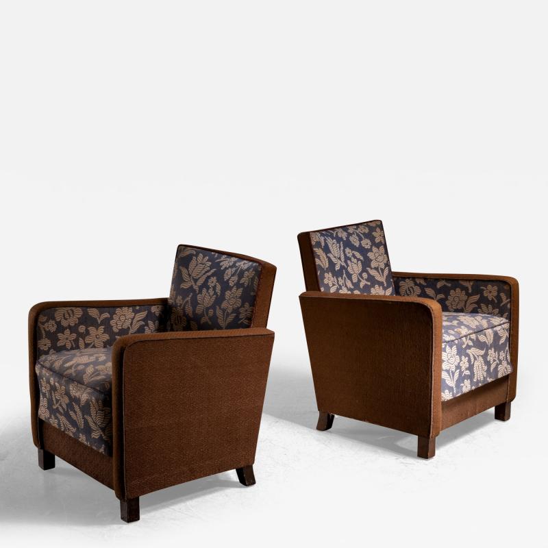 Pair of Scandinavian Modern club chairs