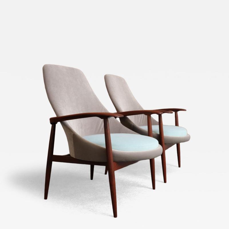 Pair of Vintage Italian Slipper Chairs in Walnut and Mohair by Fratelli Marelli