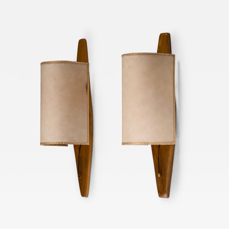 Pair of wood wall lamps