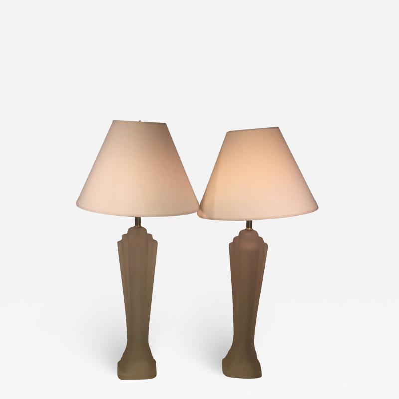 Paolo Gucci PAIR OF SCULPTED MODERN FROSTED RESIN LAMPS BY PAOLO GUCCI