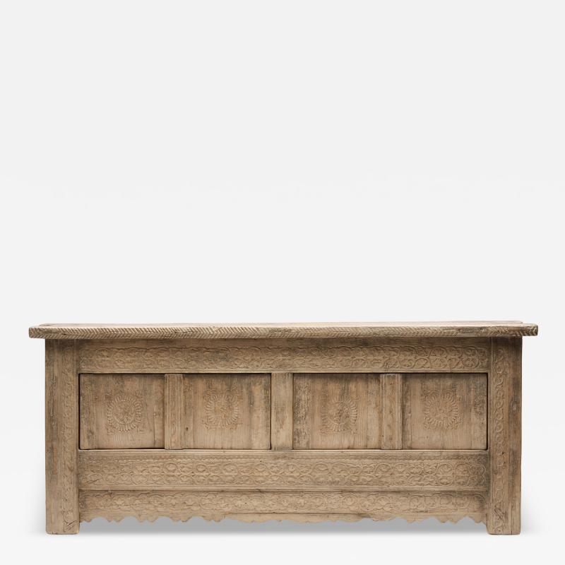 Pastoral Trailing Vines Coffer