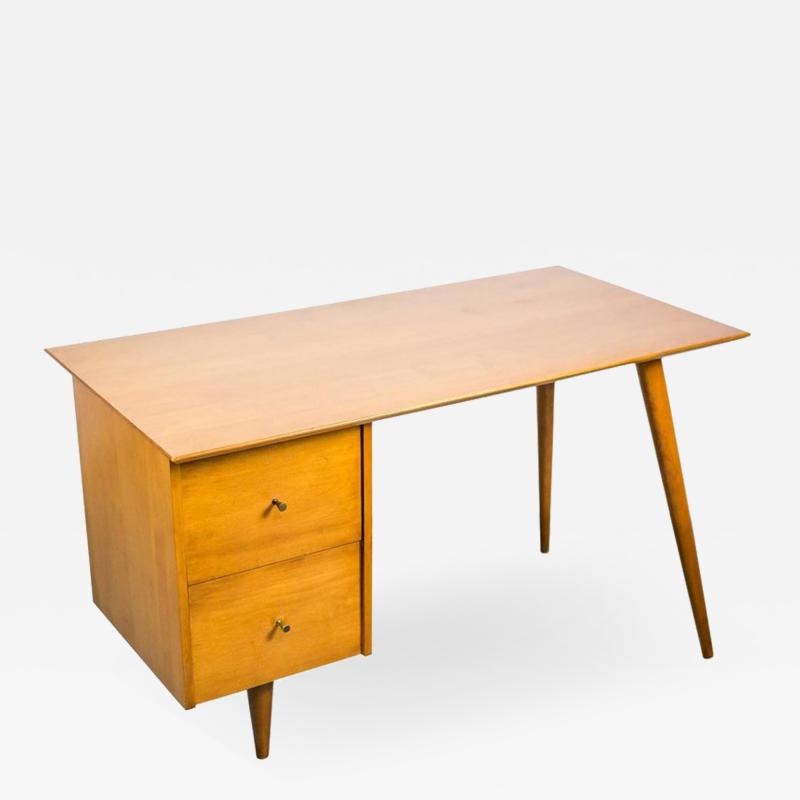 Paul McCobb Paul McCobb Desk for Planner Group in Solid Maple 1950s