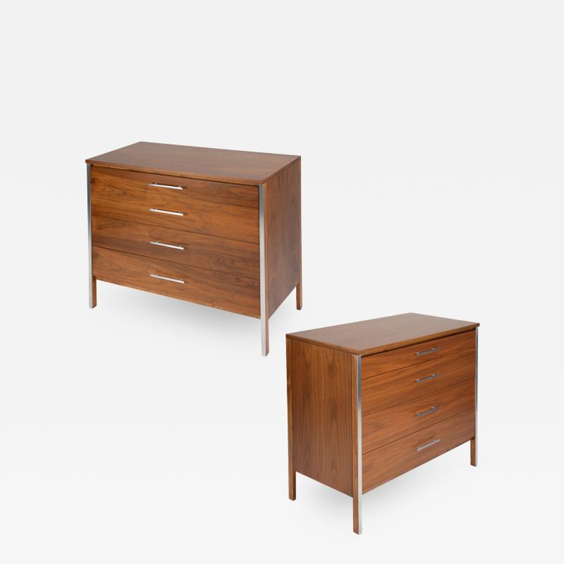 Paul McCobb Paul McCobb Pair of Bedside Chests In Walnut and Aluminum 1960s