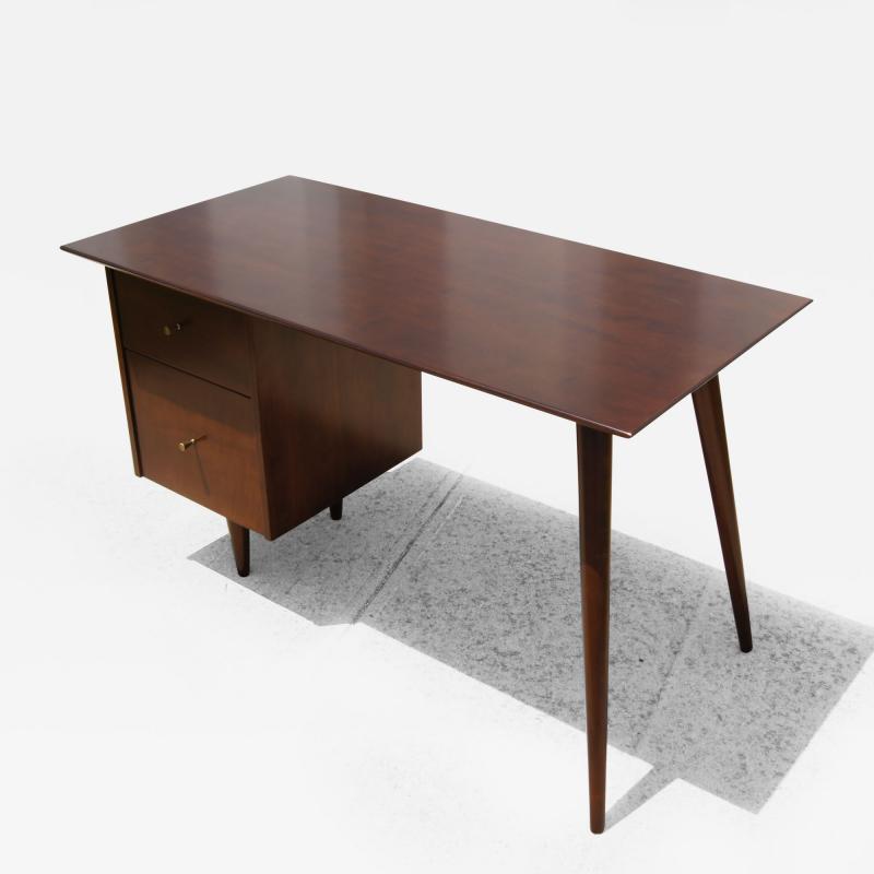 Paul McCobb Planner Group Desk by Paul McCobb for Winchendon