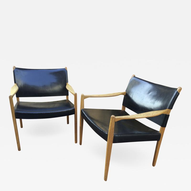Per Olof Scotte Per Olof Scotte Pair of Oak and Leather Arm Chairs in Good Vintage Condition