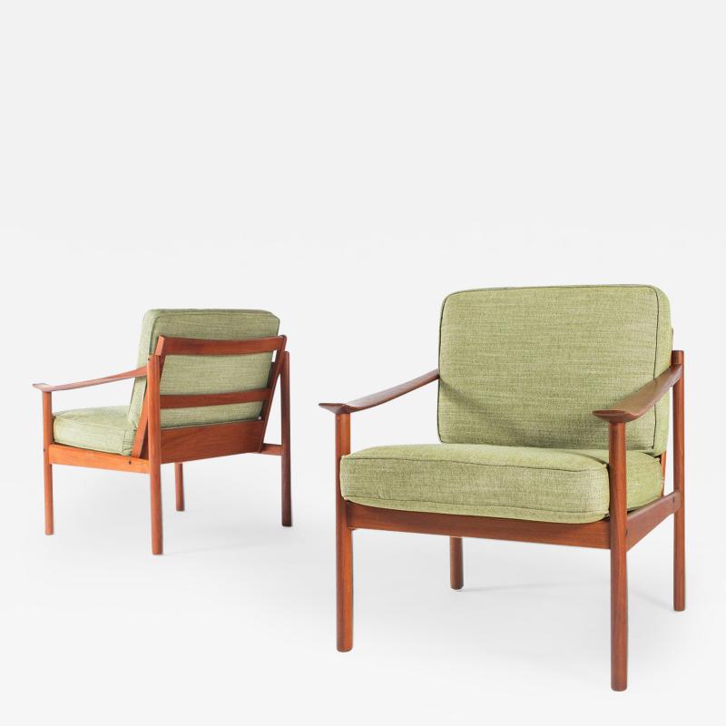 Peter Hvidt Set of Two 2 Danish Mid Century Modern Lounge Chairs in Teak by Peter Hvidt