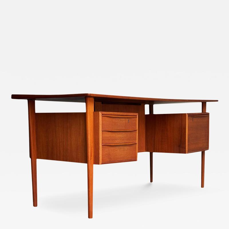 Peter L vig Nielsen Peter Lovig Nielsen Mid Century Danish Modern Peter Lovig Nielsen Teak Executive Desk for Dansk