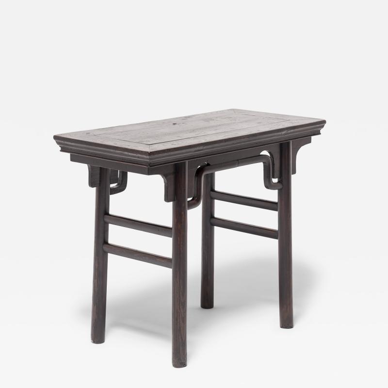 Petite Round Leg Wine Table