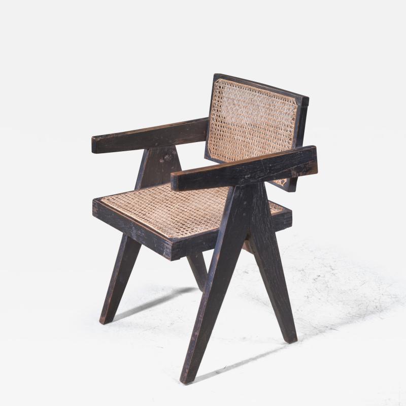 Pierre Jeanneret Pierre Jeanneret Chandigarh High Court black V leg chair 1950s