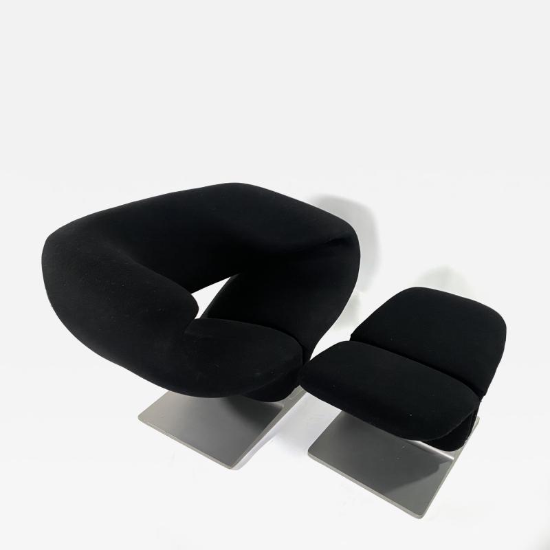 Pierre Paulin Set of Pierre Paulin French Mid Century Black Ribbon Armchairs and Ottoman