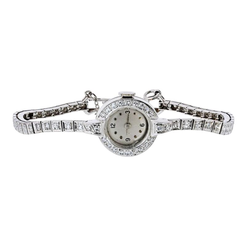 Platinum 1 50cttw Antique Round Dial Manual Diamond Watch
