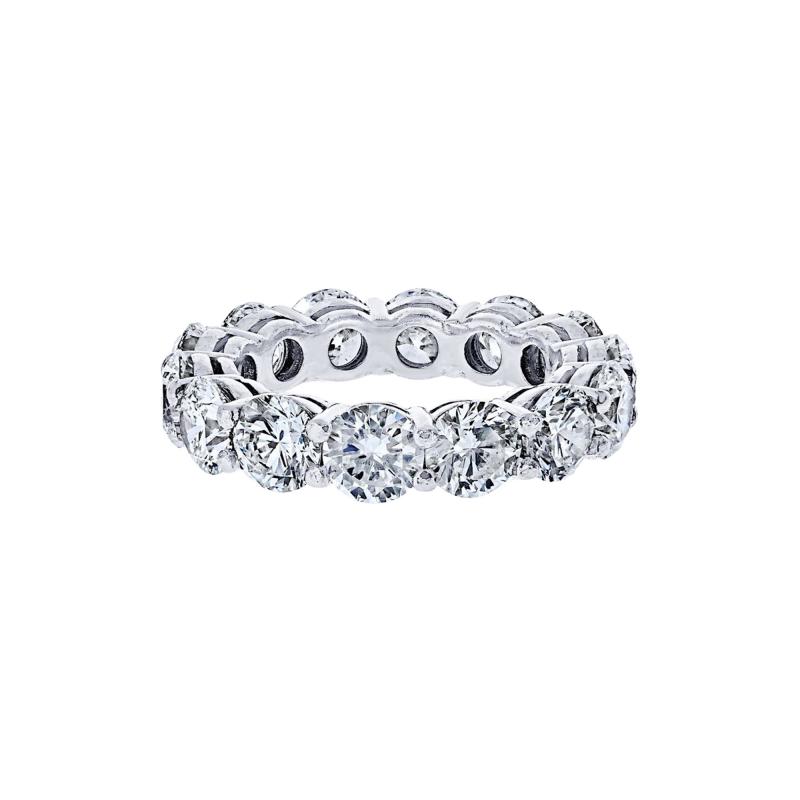Platinum 7 09cttw Shared Prong Round Diamond Wedding Band