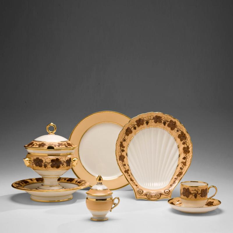 Pochet Deroche Paris Porcelain Partial Dessert Service