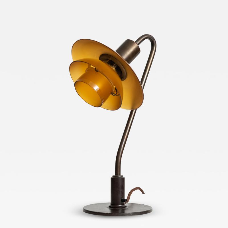 Poul Henningsen Table Lamp Model PH 2 2 Vinterg kken Produced by Louis Poulsen