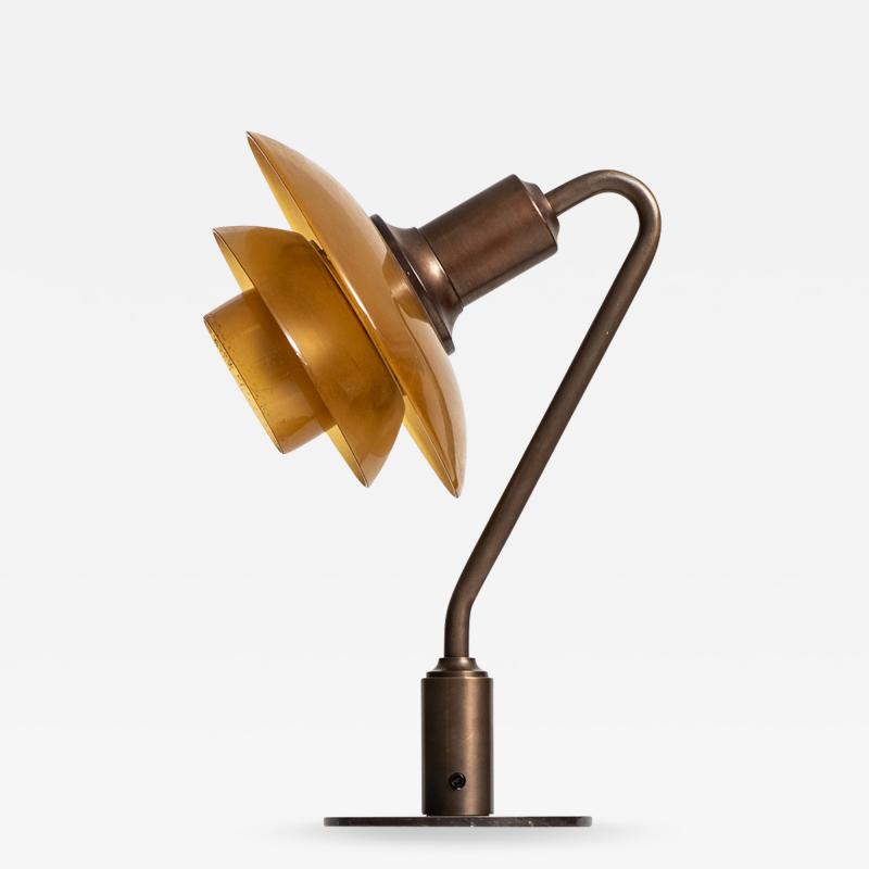 Poul Henningsen Table Lamp Model PH 2 2 Vinterg kken Produced by Louis Poulsen