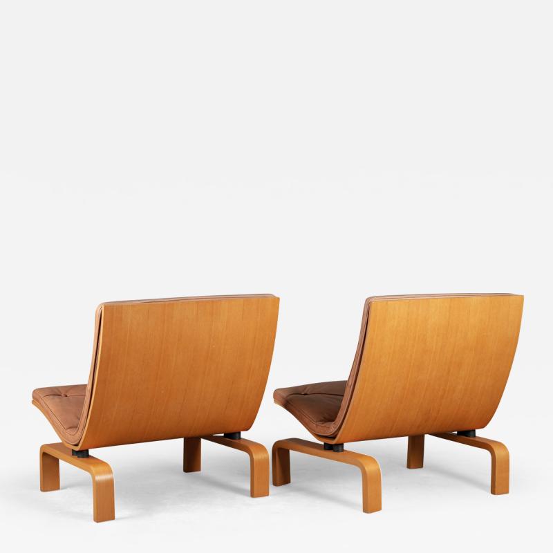 Poul Kjaerholm Kj rholm PAIR OF POUL KJAERHOLM CHAIRS