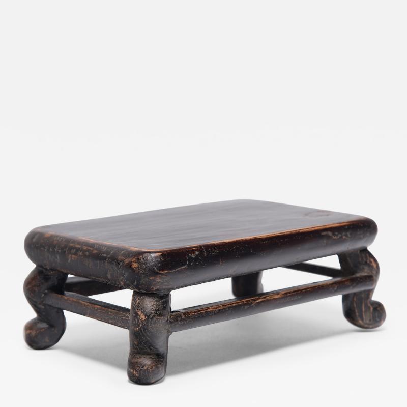 Provincial Guanyin Table Stand